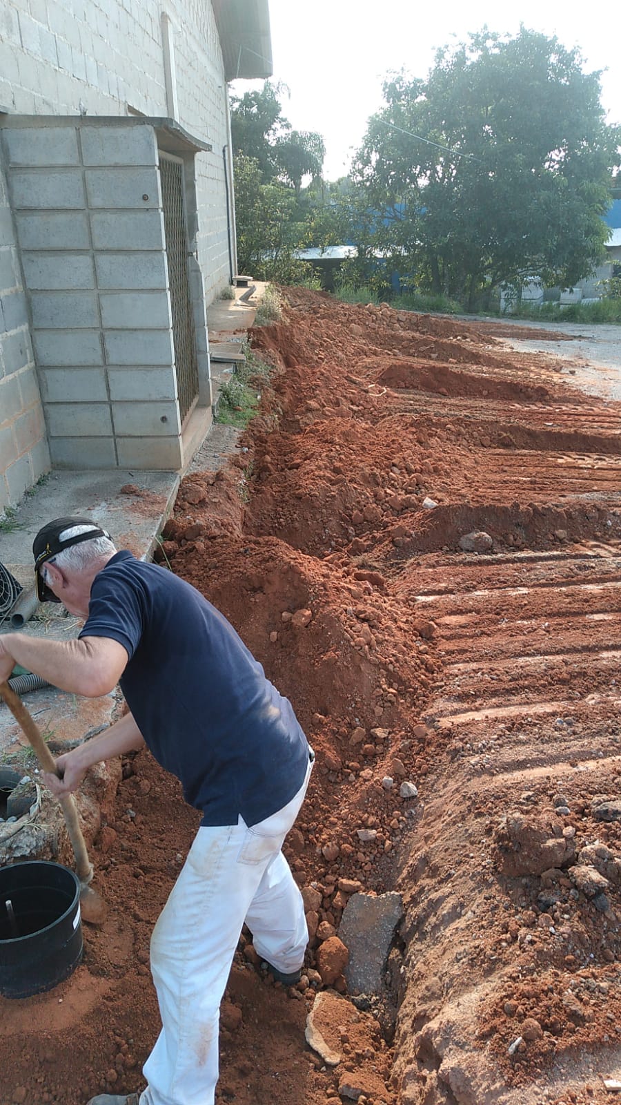 INSTALAÇÃO CAIXA DE INSPEÇÃO DE ATERRAMENTO - 01.jpg